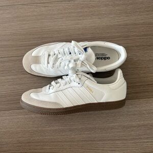 🔥 Sambas double white gum OG 5.5 Trending!